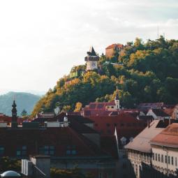 Foto - Daniel J. Schwarz auf Unsplash