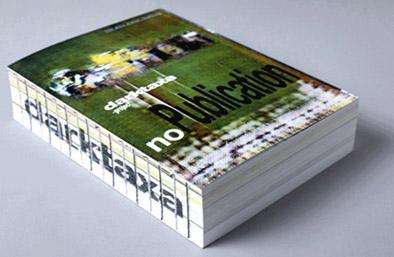 Ein Buch mit Texte &quot;noPublication&quot; darauf